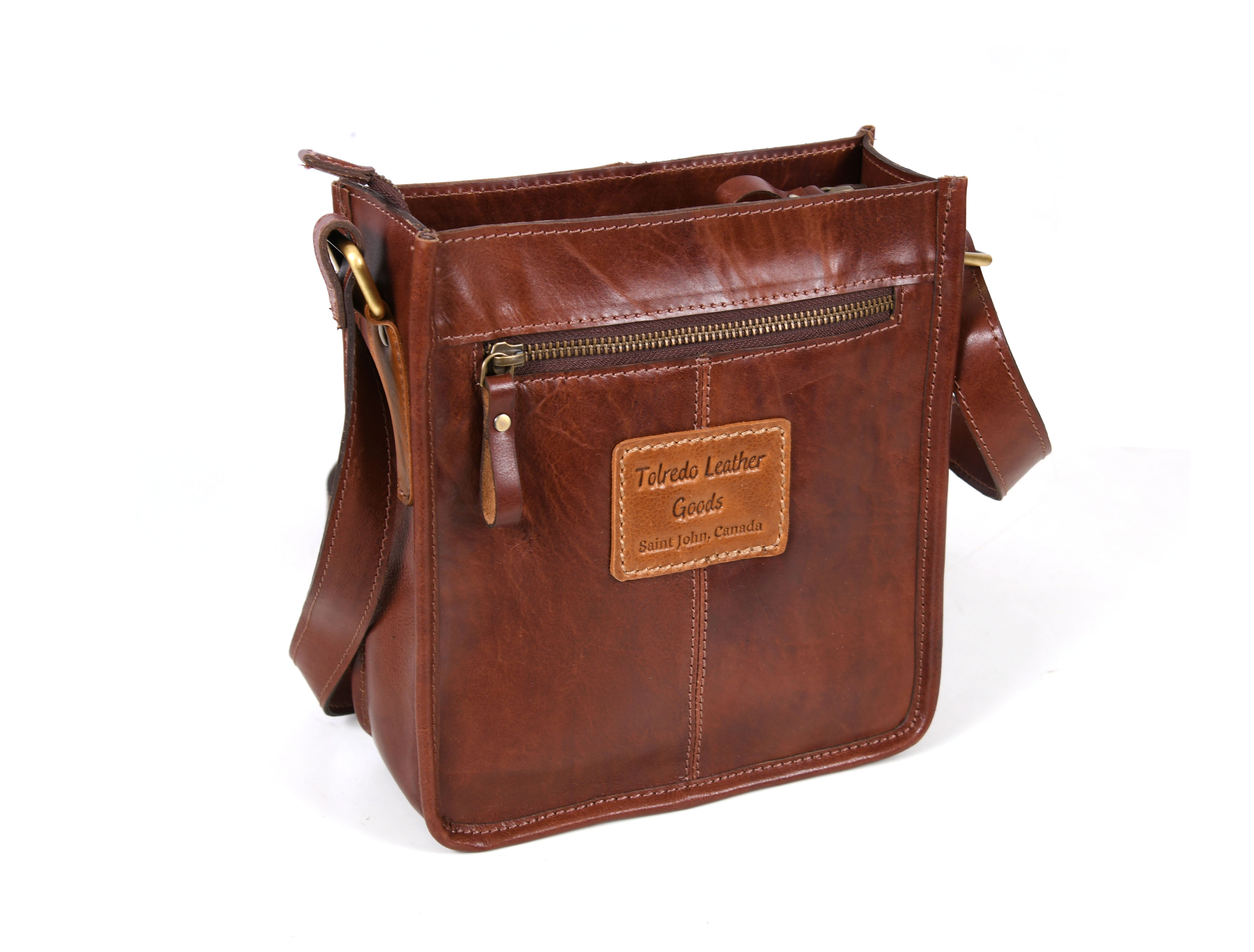 Leather Flight Crossbody Bag – Compact & Stylish Carry