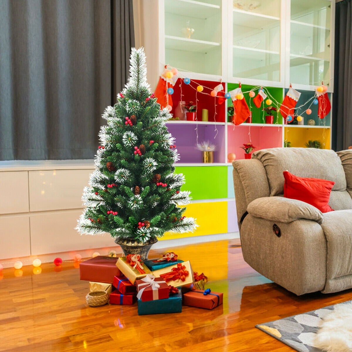 4 Feet Snowy Christmas Entrance TreeÂ