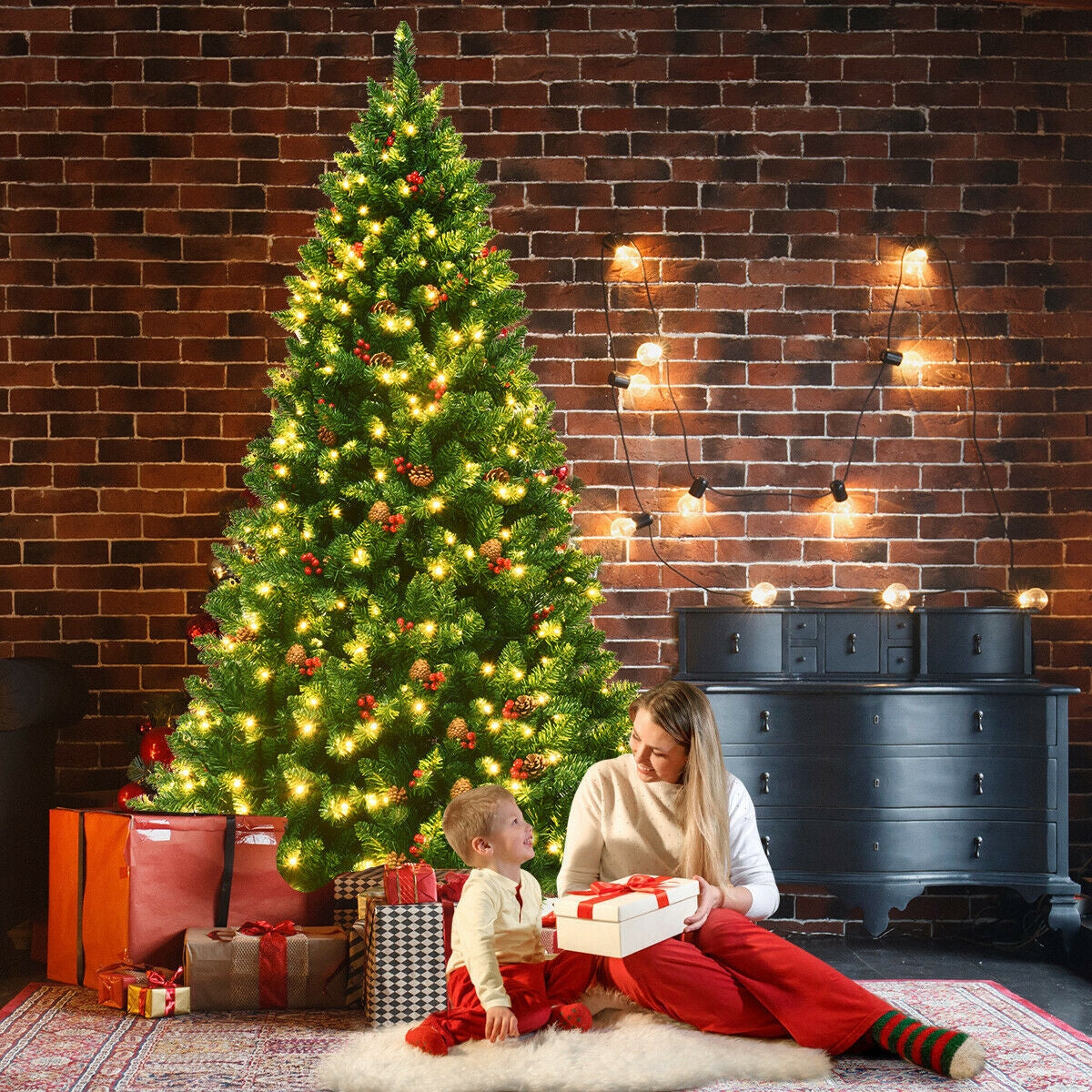 6.5 Feet Pre-lit Hinged Christmas Tree with LED LightsÂ