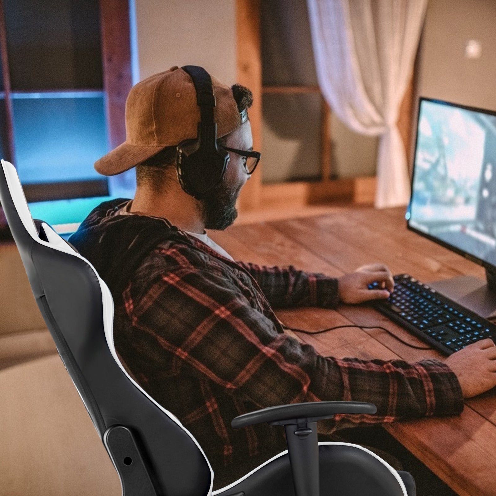 Massage Gaming Chair with Footrest-WhiteÂ