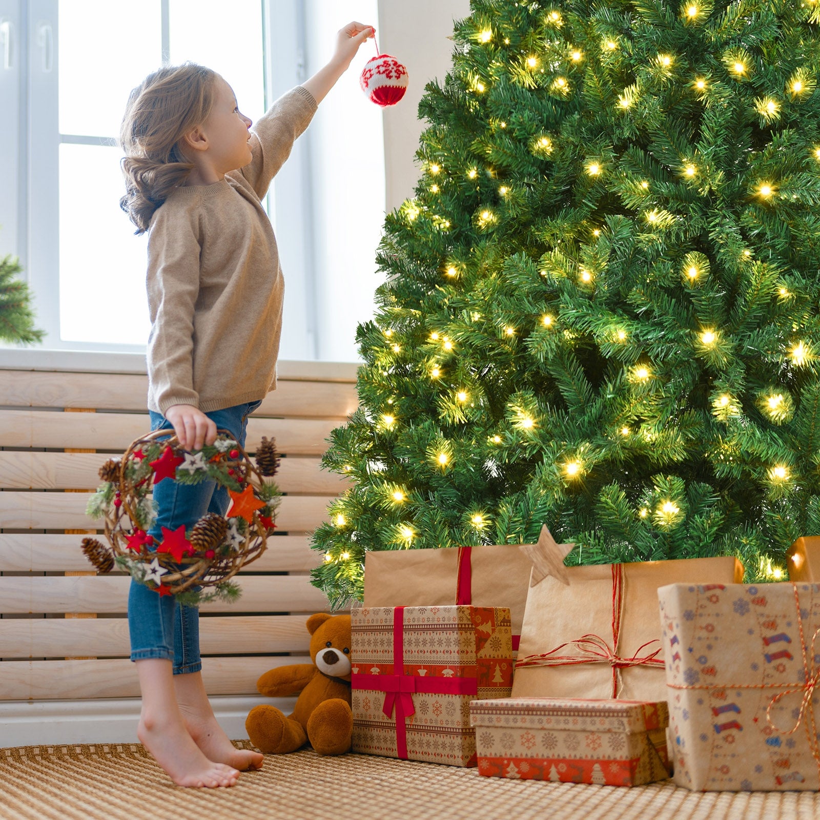 7.5 Feet PVC Artificial Christmas Tree with LED Lights-7.5 ftÂ