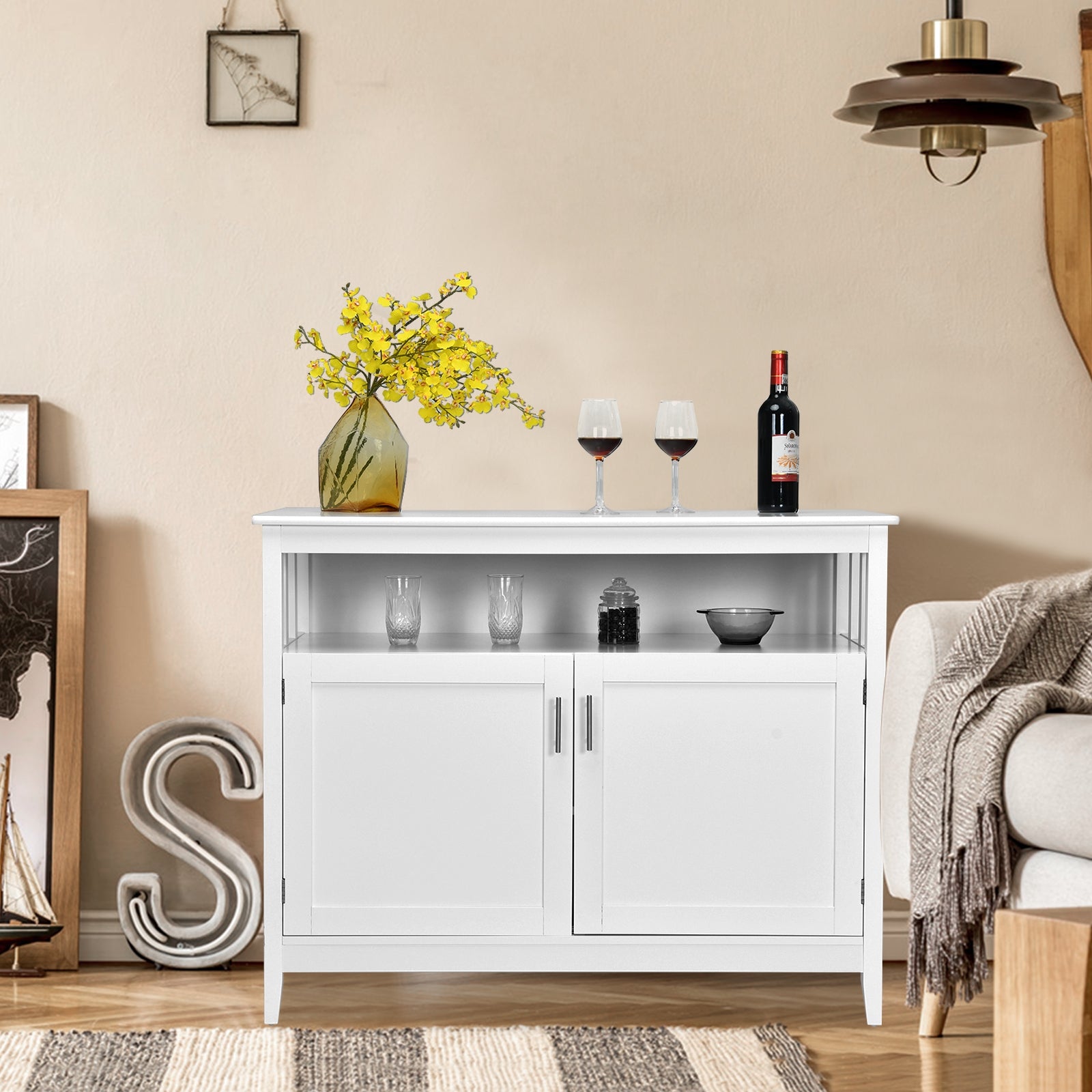 Modern Practical and Beautiful Wooden Kitchen Lockers with Large Storage SpaceÂ