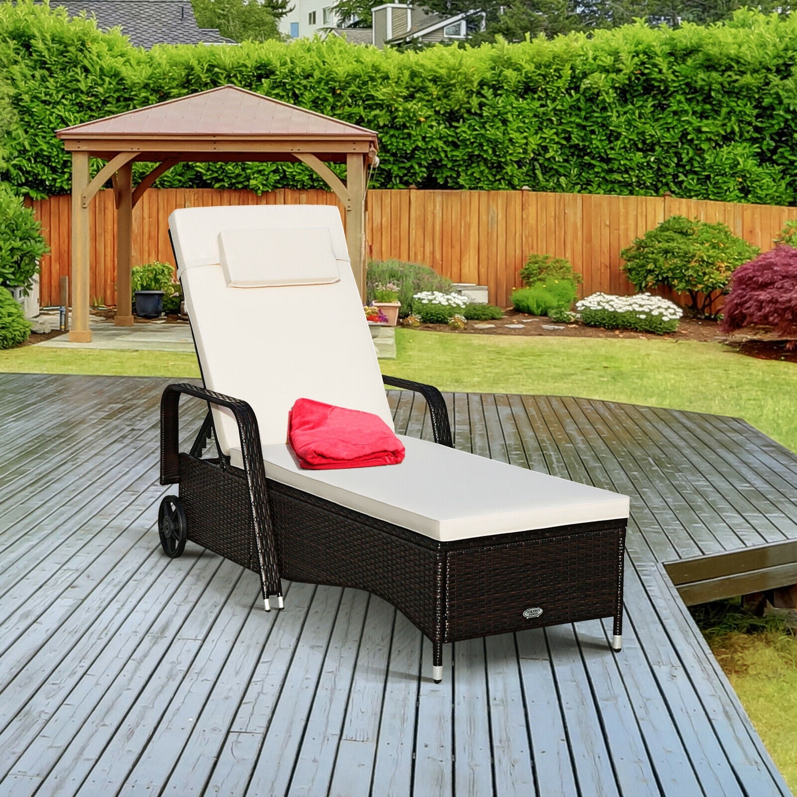 Outdoor Recliner Cushioned Chaise Lounge with Adjustable Backrest-WhiteÂ