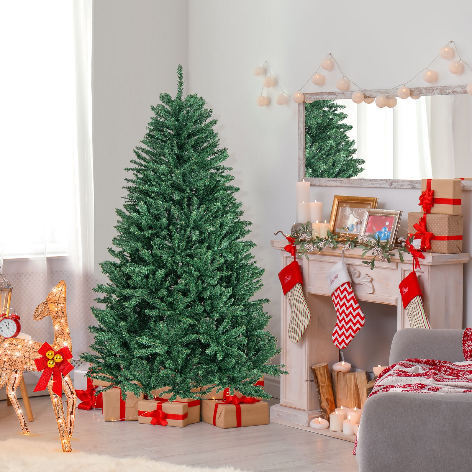 6 Feet Hinged Artificial Christmas Tree with Solid Metal StandÂ