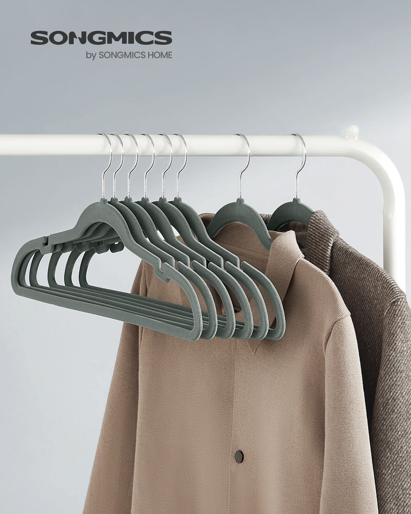 SONGMICS Velvet Hangers