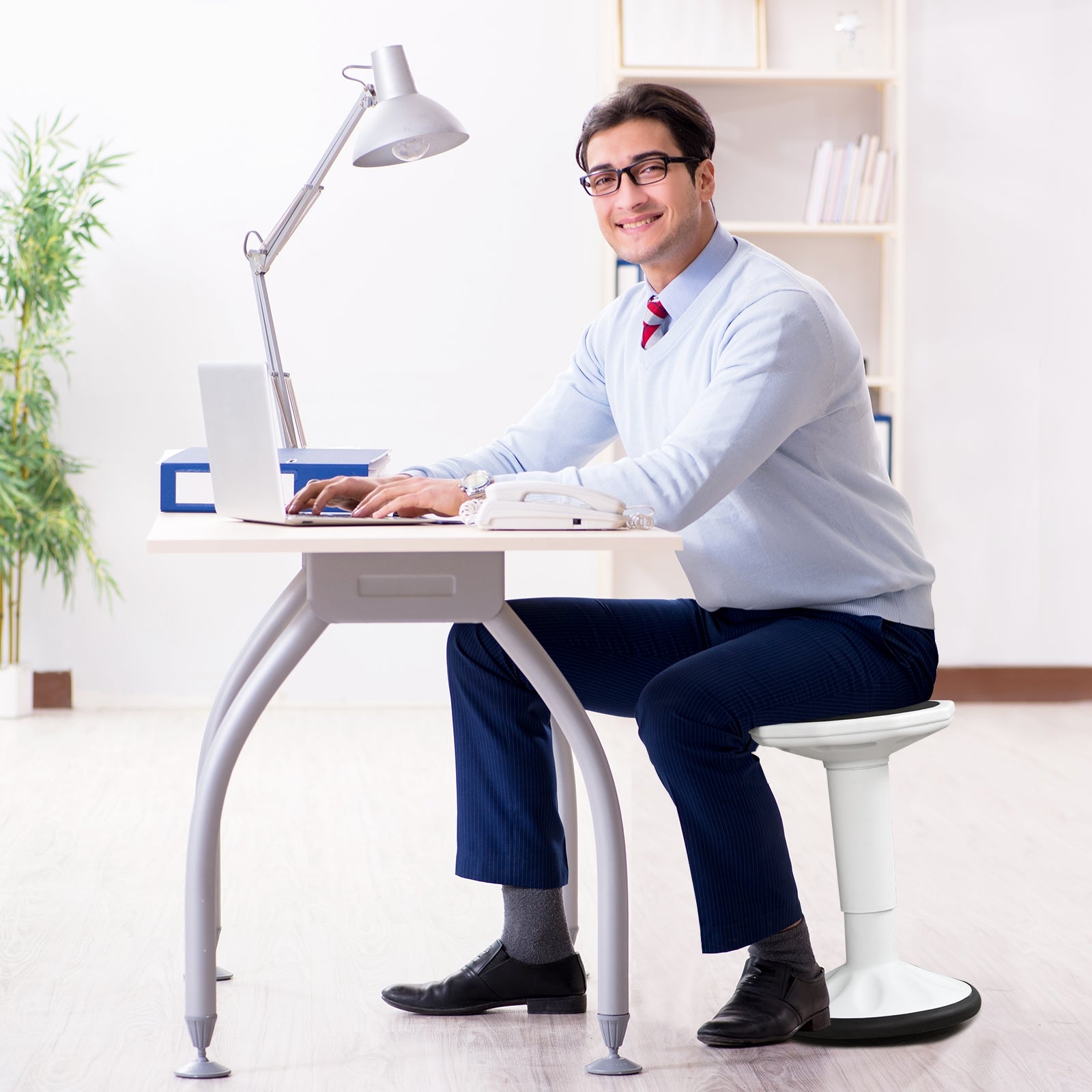 Adjustable Active Learning Stool Sitting Home Office Wobble Chair with Cushion Seat-WhiteÂ