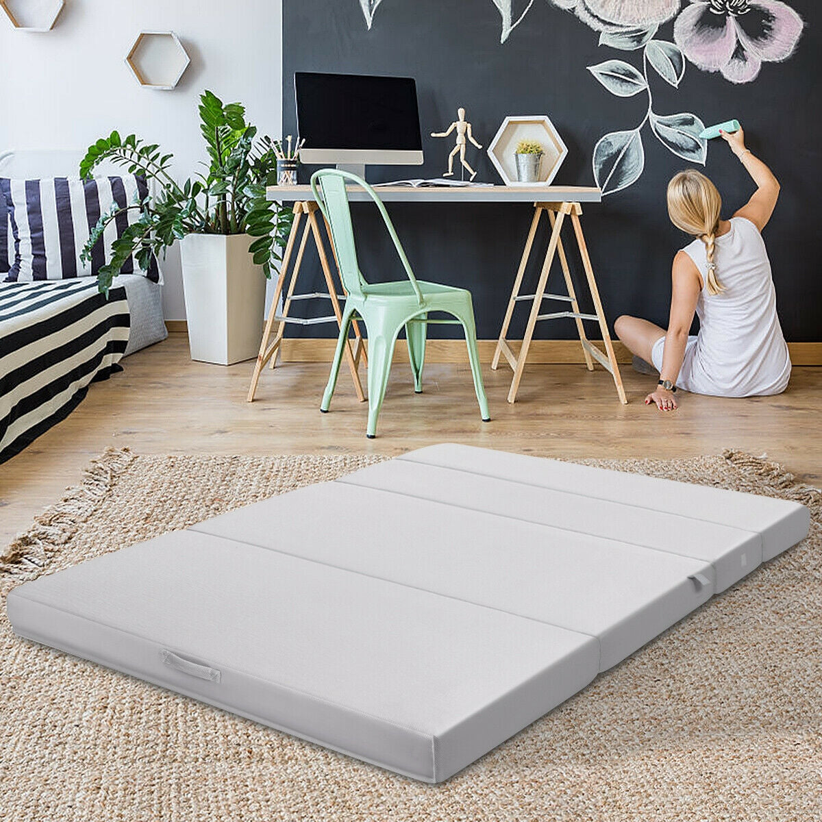 4 Inch Folding Sofa Bed Foam Mattress with Handles-Queen SizeÂ