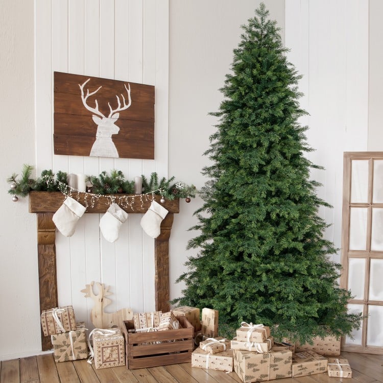 7.5 Feet Artificial Christmas Tree Green Hinged Holiday Tree with 721/1019 Lush Branch Tips