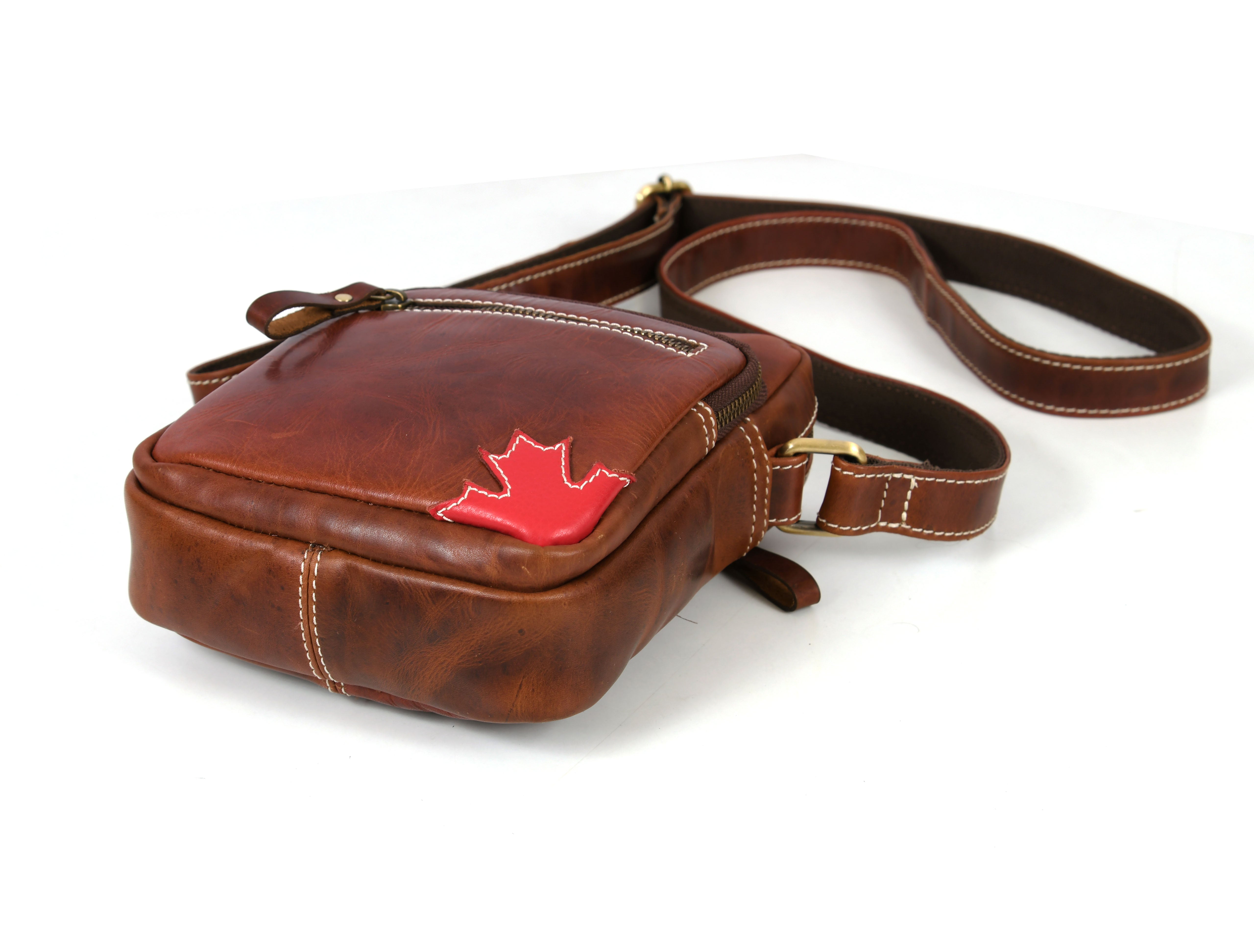 Leather Flight Crossbody Bag – Stylish & Travel Ready