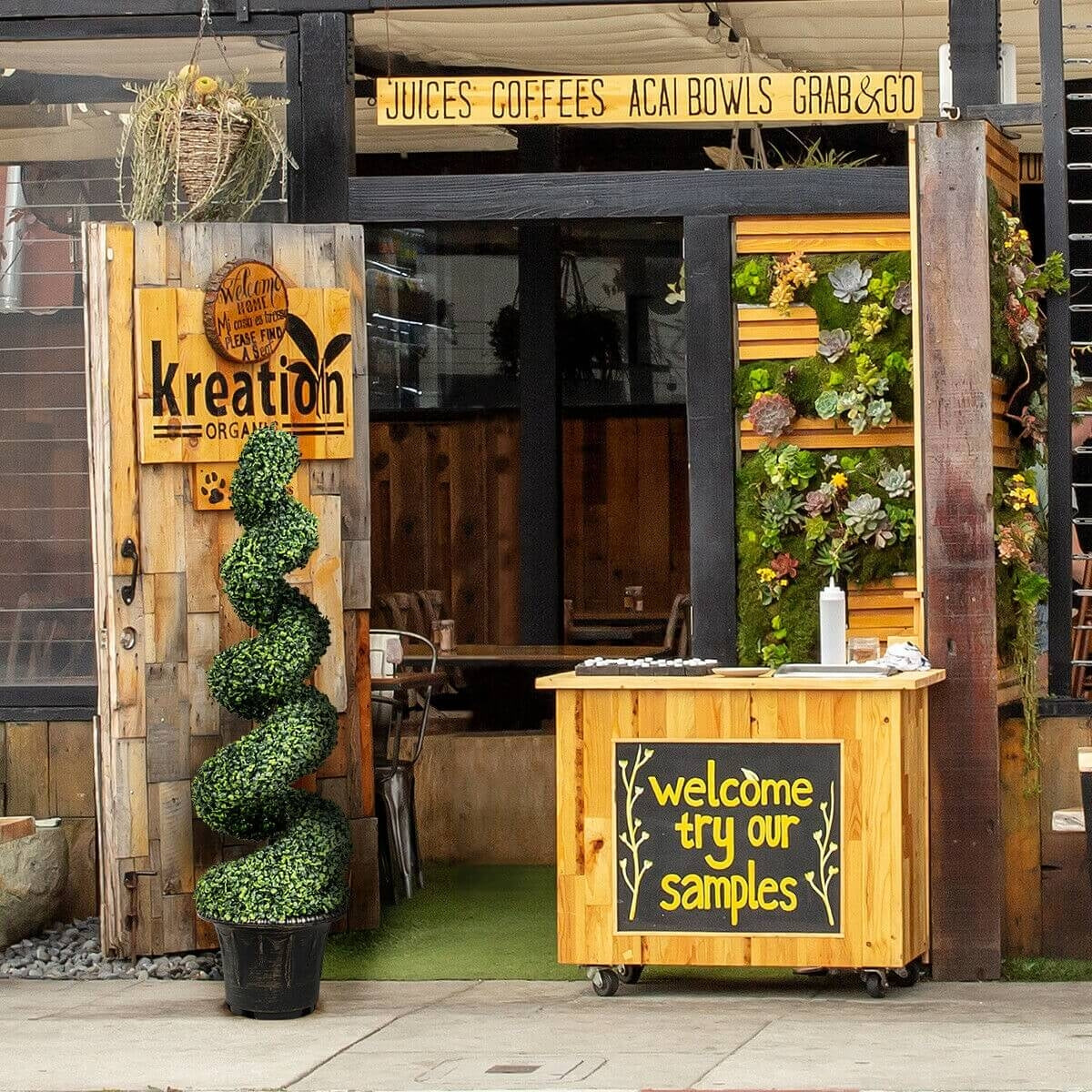 4 Feet Artificial Boxwood Spiral Green Leaves TreeÂ