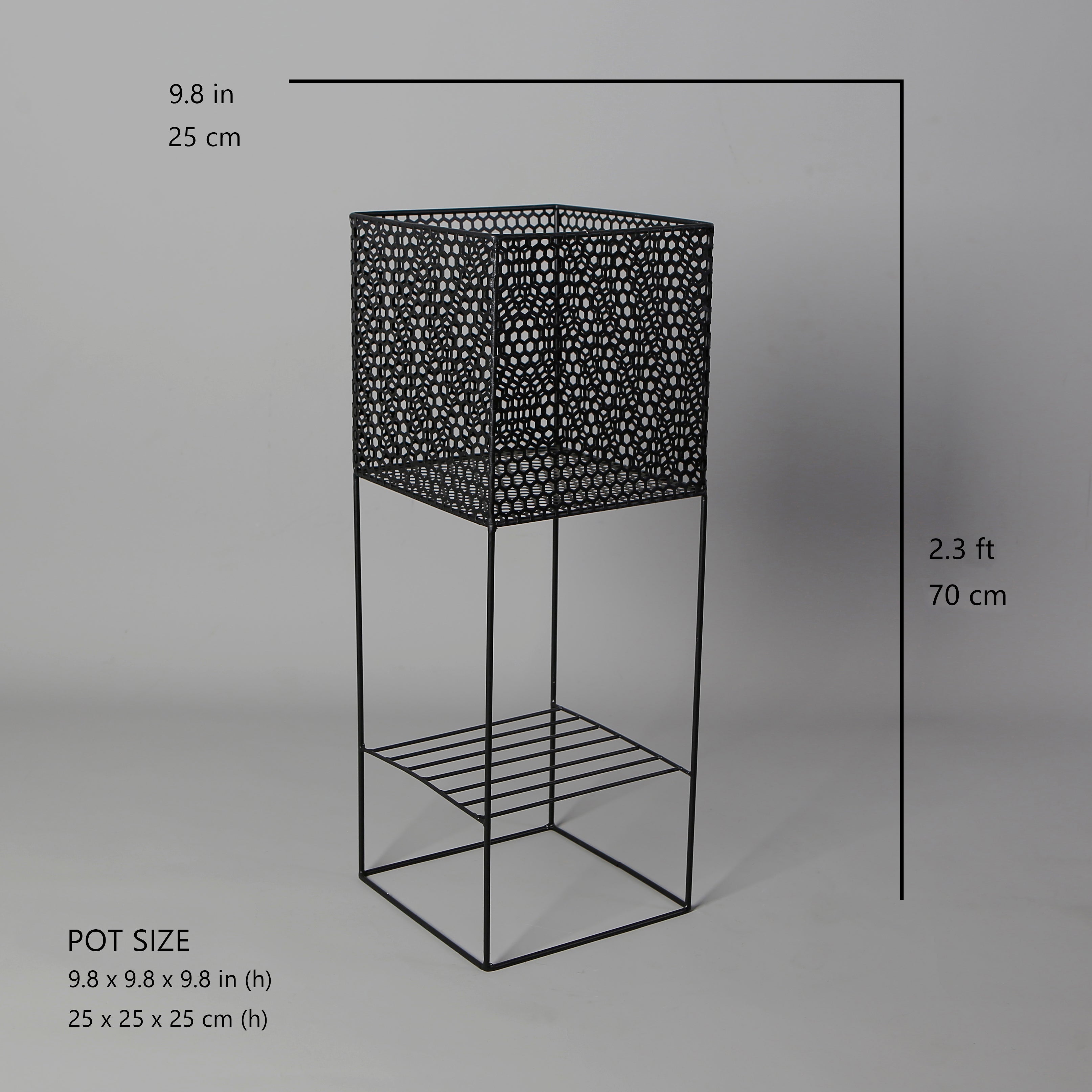 Salma Black Raised Metal Pot Planter 2.3’