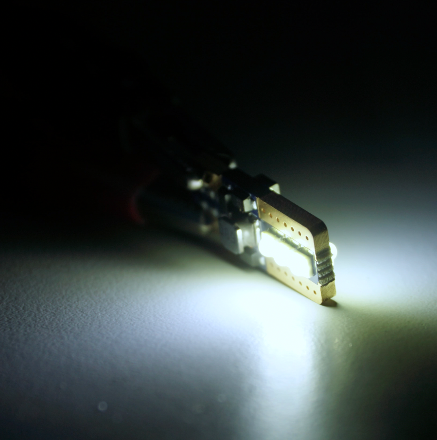 HYUGA 6 LED T10 Automotive Bulb HX-1 | 300 lumen