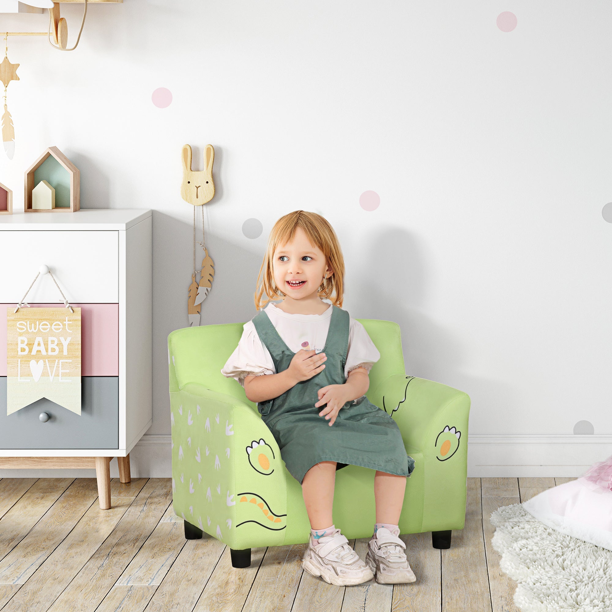 Qaba Children's Sofa: Cozy Velvet Toddler Armchair, Eco-friendly Eucalyptus Wood - Green