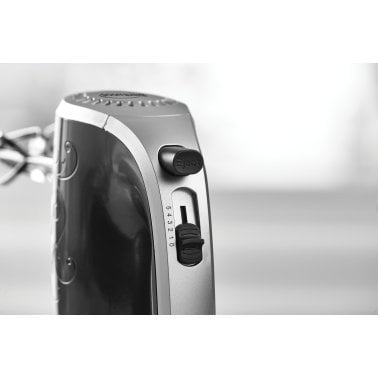 Brentwood® Lightweight 5-Speed Electric Hand Mixer (Black)