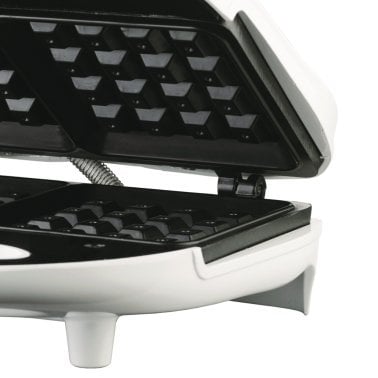 Brentwood® Nonstick Dual Waffle Maker (White)
