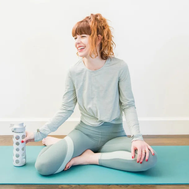 Lifefactory® 22-Oz. Glass Water Bottle with Active Flip Cap and Protective Silicone Sleeve (Cool Gray)