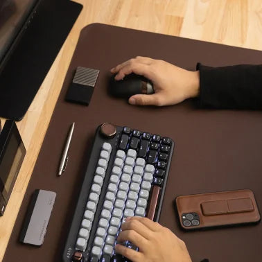 Azio IZO Cordless Optical Computer Mouse, Ergonomic, 3 Buttons, Bluetooth® 3.0/5.0 and 2.4G RF-USB (Black Willow)