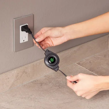 ReTrak® Retractable 90-Watt Universal Notebook Charger