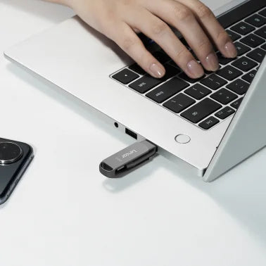 Lexar® JumpDrive® D400 USB 3.2 Gen 1 Dual Drive with USB-C® and USB-A Connectors (512 GB)