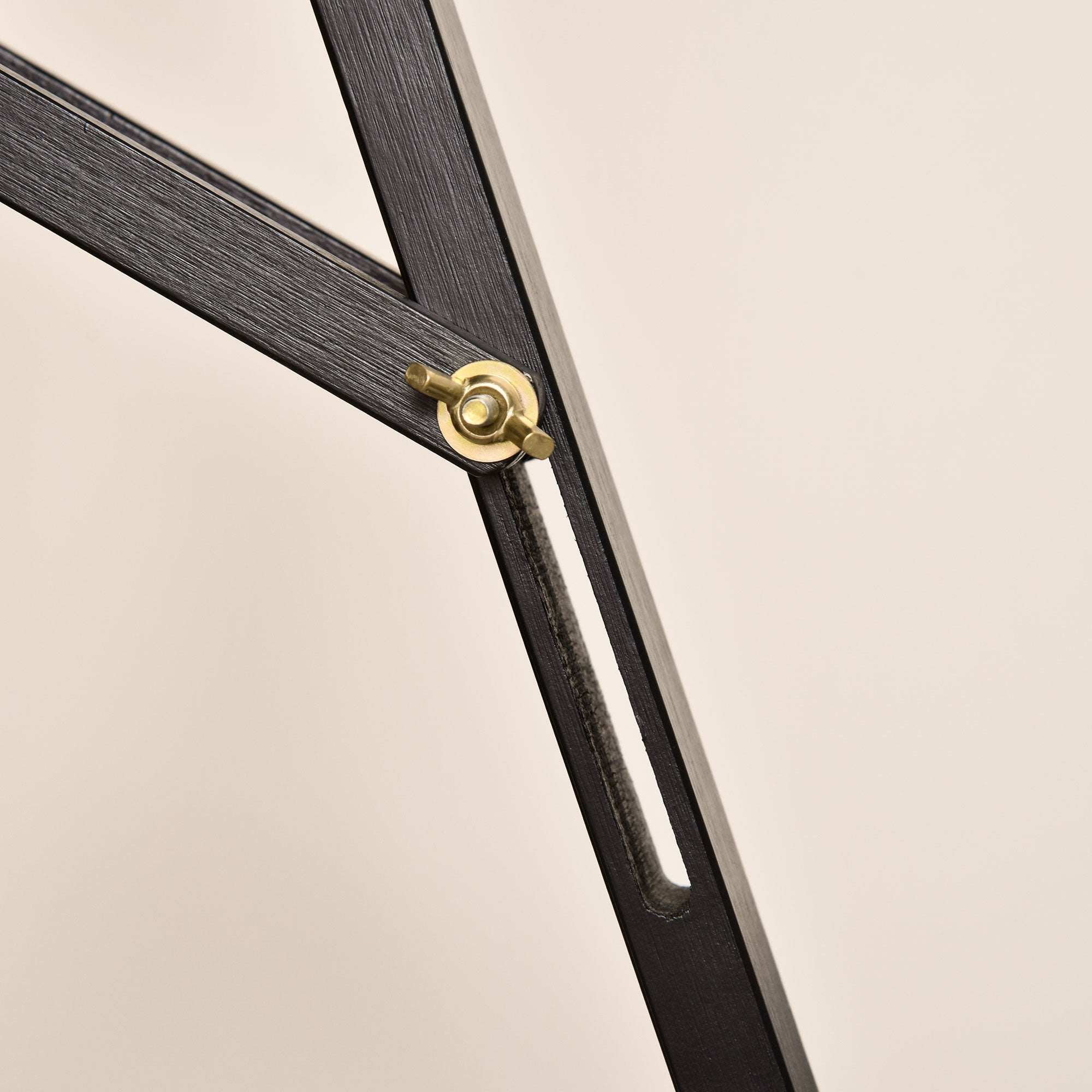 HOMCOM Art Easel Stand 55" Beech Wood Adjustable Folding Tilts 90° Sturdy Material Black Artist Studio