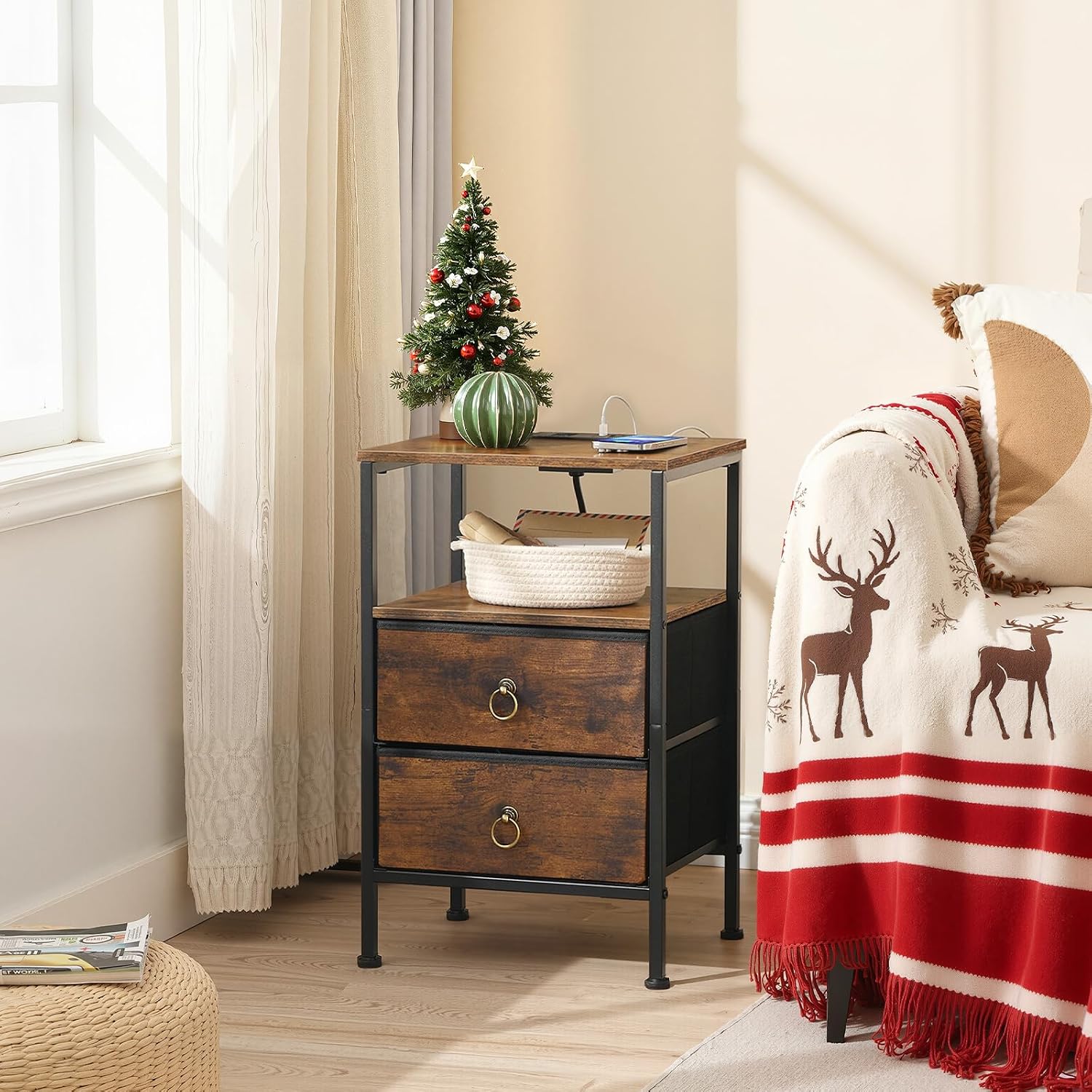 HOOBRO Nightstand with Charging Station, Bedside Table with 2 Fabric Drawers, USB & Type-C Ports, Rustic Brown & Black