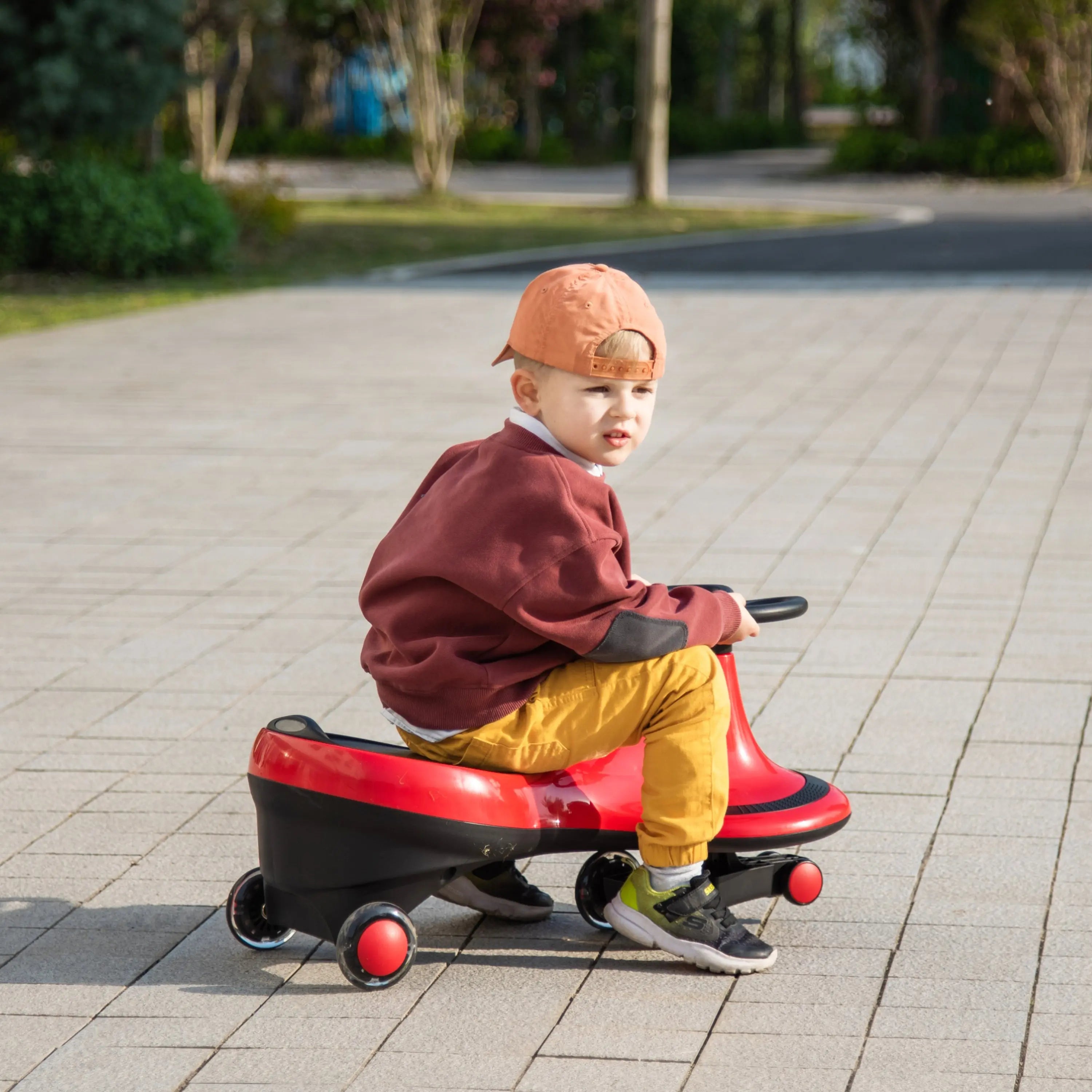 Freddo Toys Swing Car with Flashing Wheels