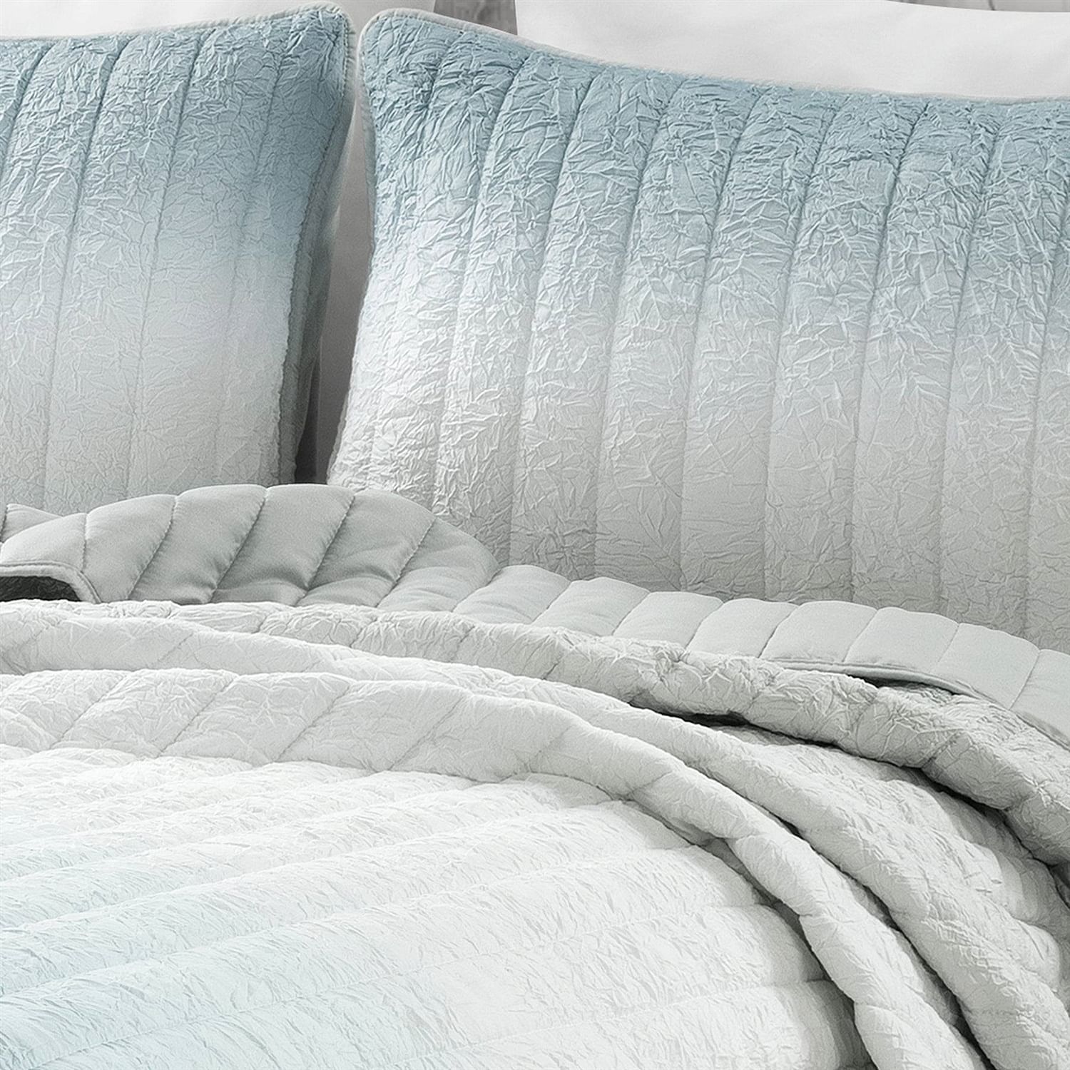 Full/Queen Aqua Blue and Grey Lightweight Polyester Fabric 3 Piece Quilt Set - Free Shipping
