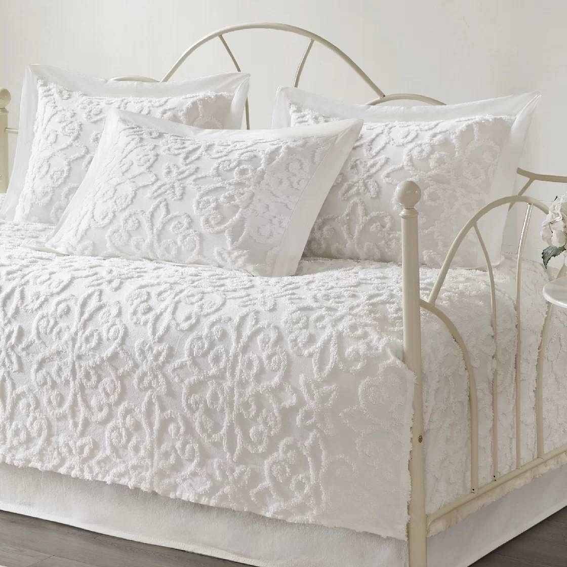 5-Piece French Country White Chenille Medallion Cotton Daybed Cover Bedding Set - Free Shipping
