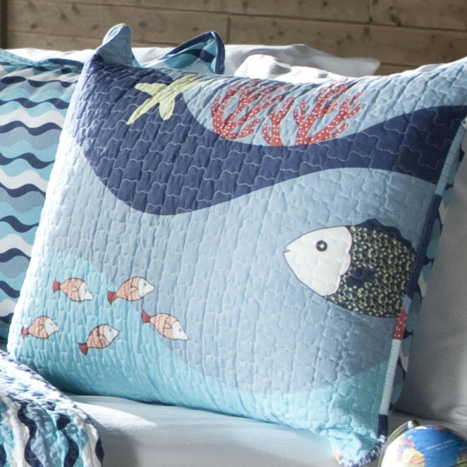 Full / Queen Blue Serenity Sea Fish Coral Coverlet Quilt Bedspread Set - Free Shipping