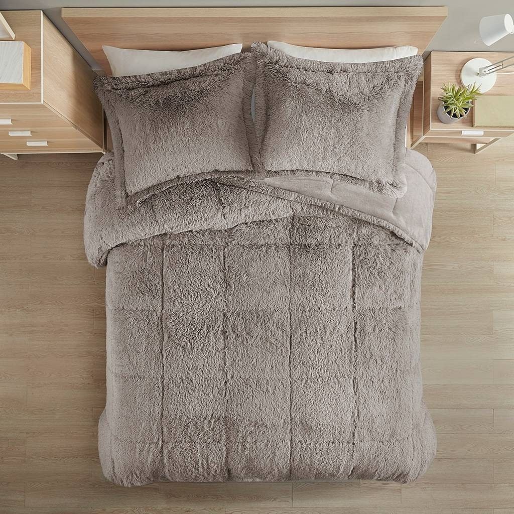 Full/Queen Grey Soft Sherpa Faux Fur 3-Piece Comforter Set with Pillow Shams - Free Shipping