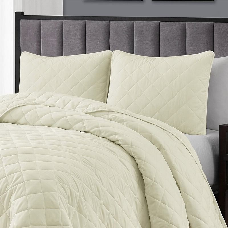 Full Queen 3-Piece Ivory Polyester Microfiber Reversible Diamond Quilt Set - Free Shipping
