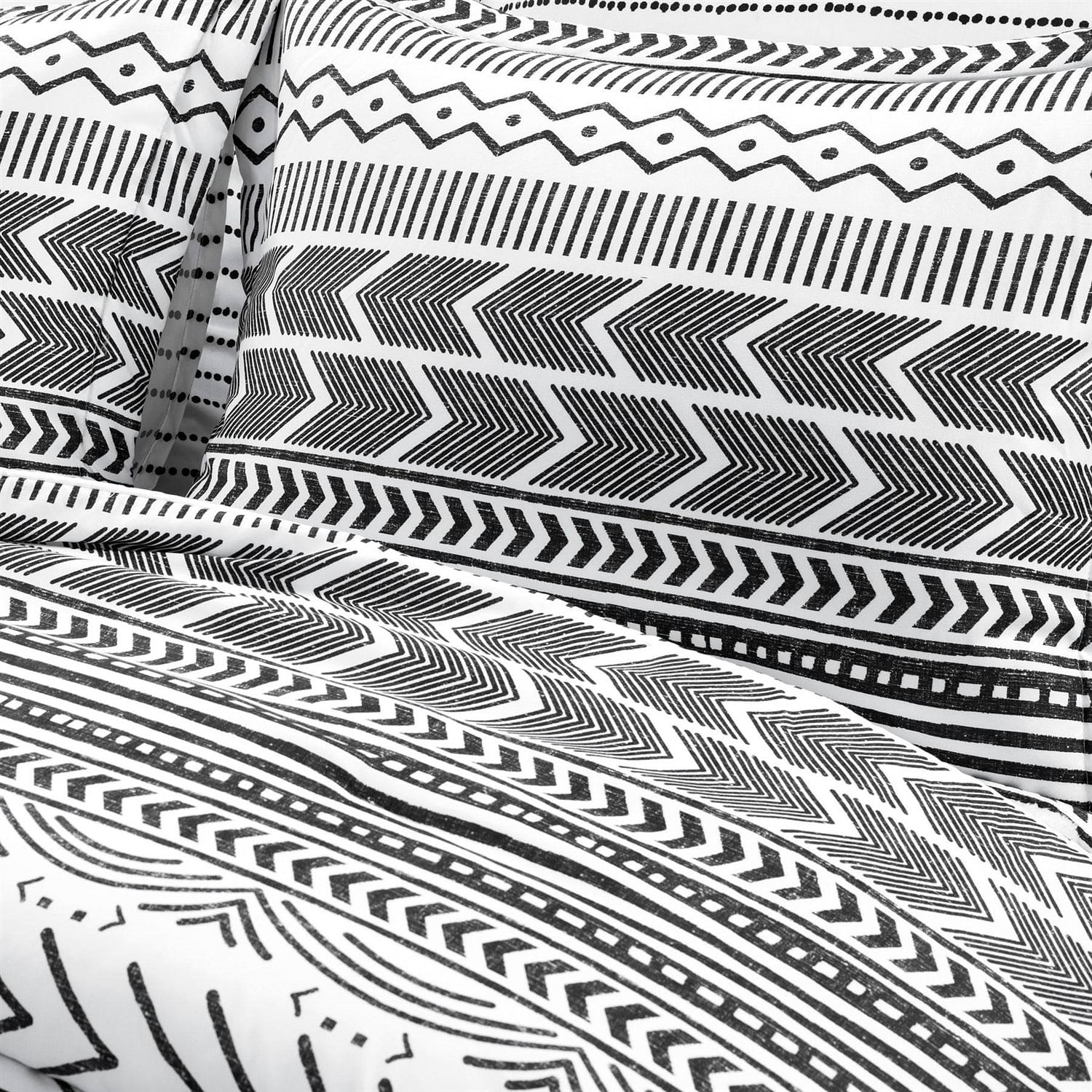 Full/Queen Scandinavian Chevron 5 Piece Black White Lightweight Comforter Set - Free Shipping