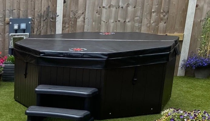 Muskoka 14-Jet 4-Person Spa