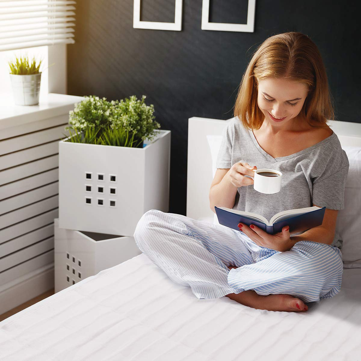 Giantex Smart Electric Heated Mattress Pad, Heating Bed Topper Blankets w/ Low-Voltage