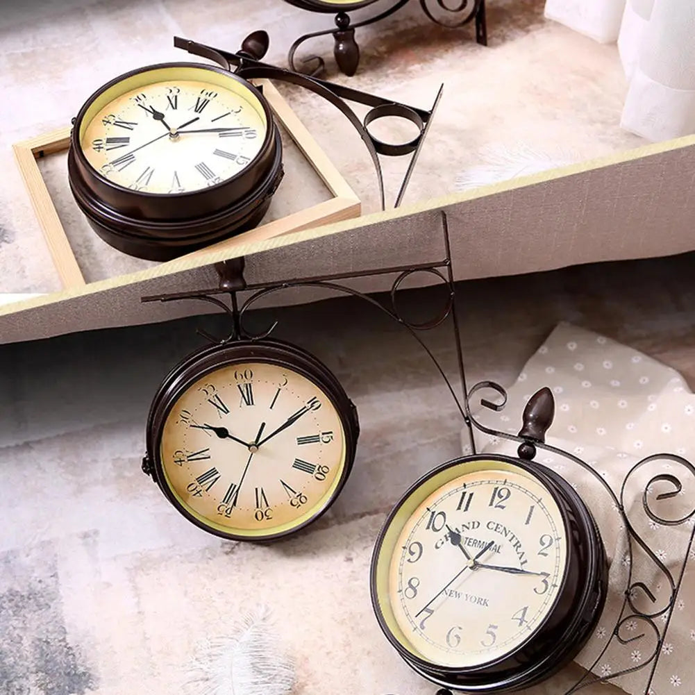 Retro Double-Sided Rotating Wall Clock - Metal Hanging Clock for Outdoor/Home/Garden Decor, Includes Wall-Mounted Bracket