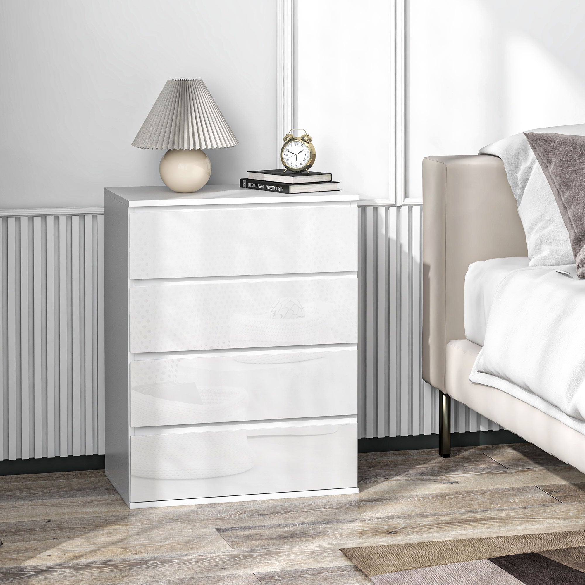 HOMCOM 4 Drawer Cabinet, High Gloss Drawer Chest for Bedroom, Chest of Drawers with Metal Runners and Groove Handles, White