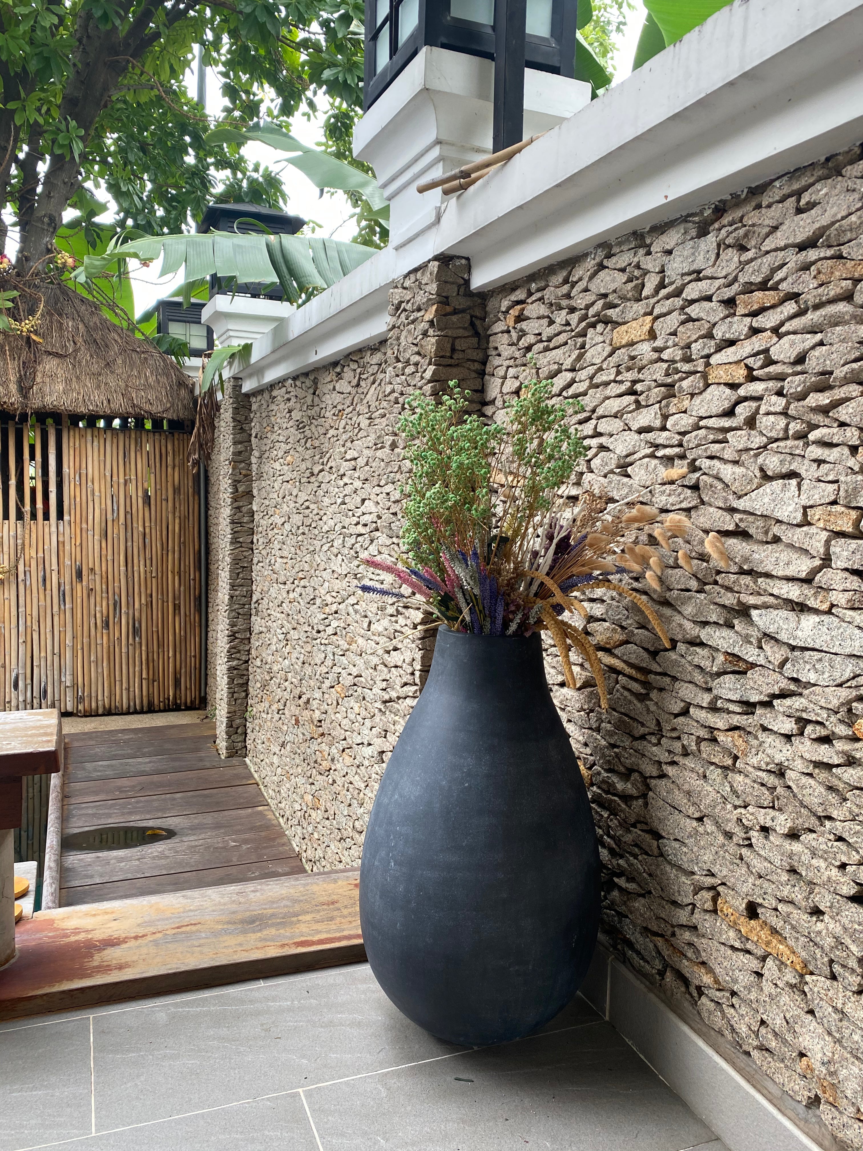 Black Vase Collection