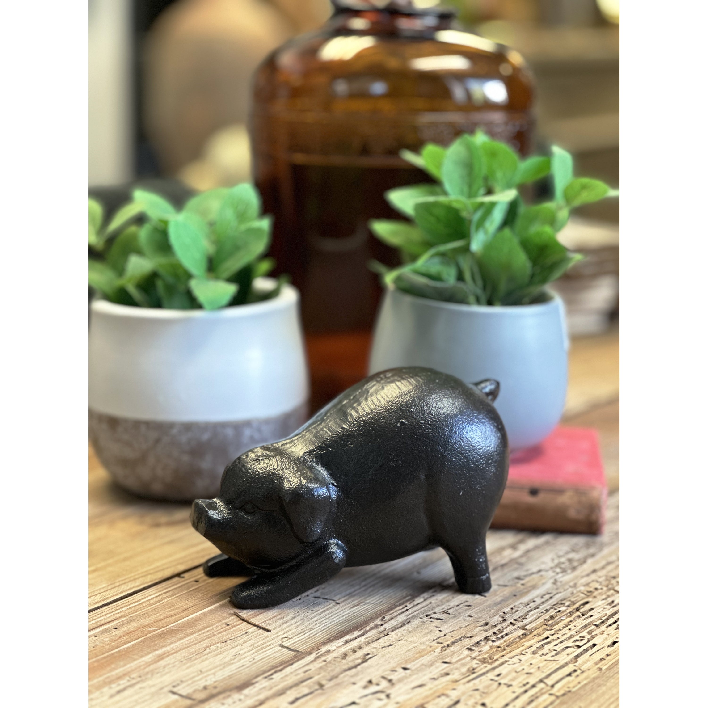 Cast Iron Pig, Head Down