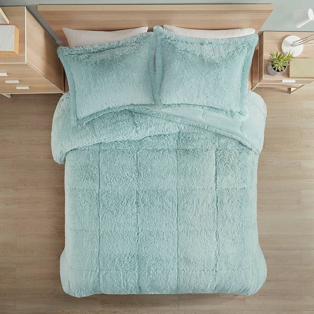 King/CAL King Soft Sherpa Faux Fur 3-Piece Comforter Set in Light Teal Blue - Free Shipping