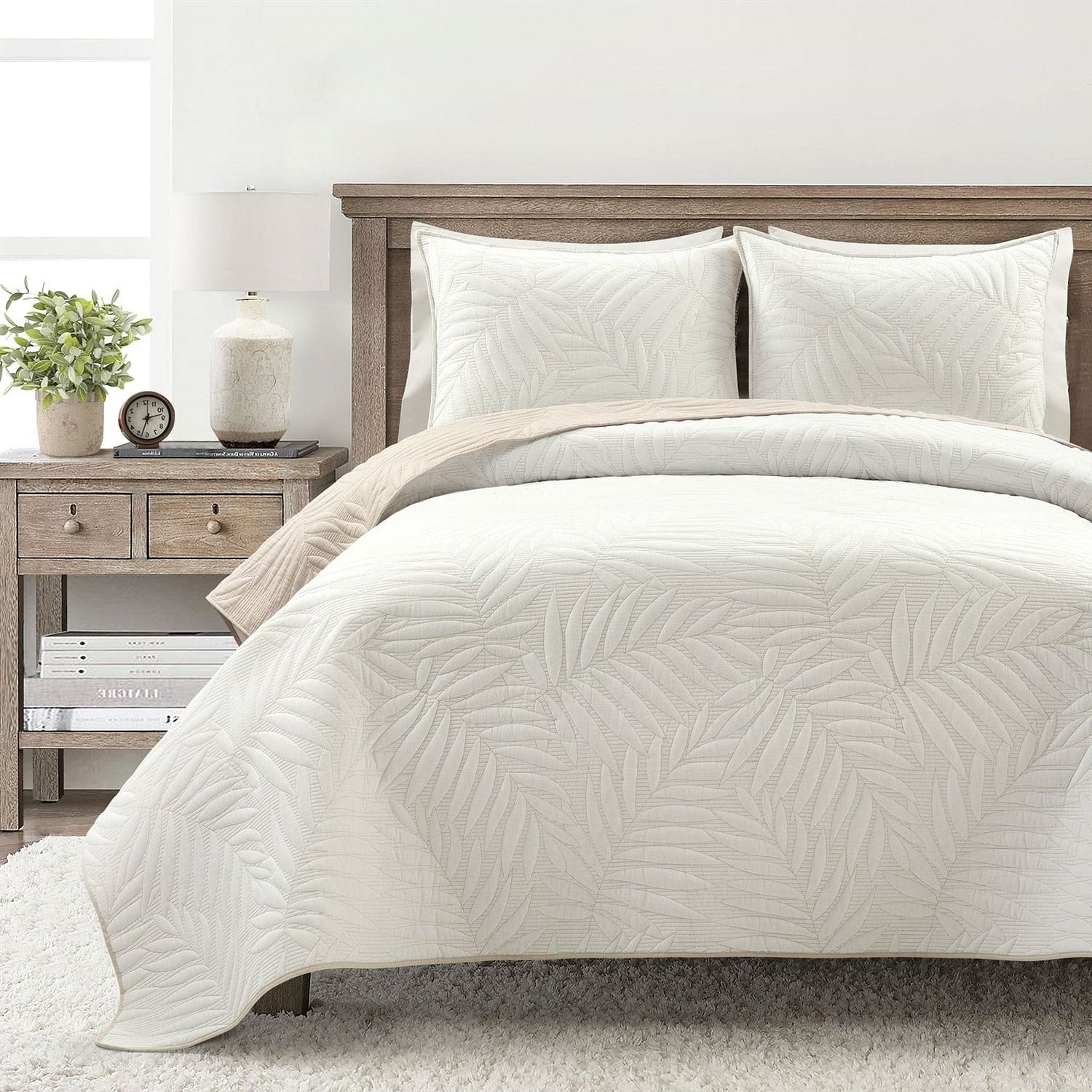 King size Lightweight Fern Leaf Reversible 3-PC White Beige Cotton Quilt Set - Free Shipping