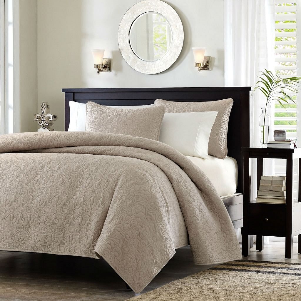 Full / Queen size Khaki Light Brown Tan Coverlet Quilt Set with 2 Shams - Free Shipping