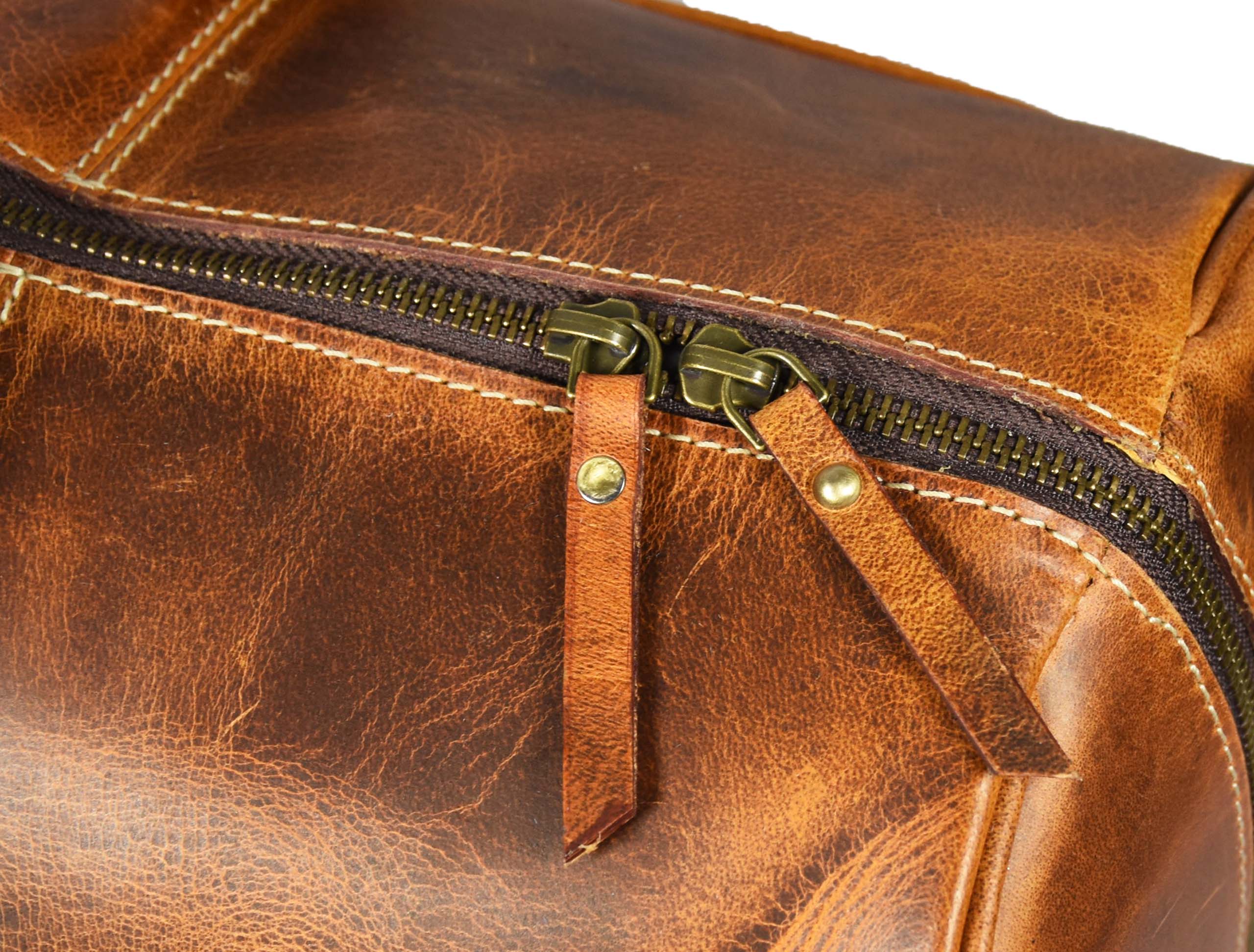 Dawson Leather Travel Bag – Crafted for Timeless Journeys