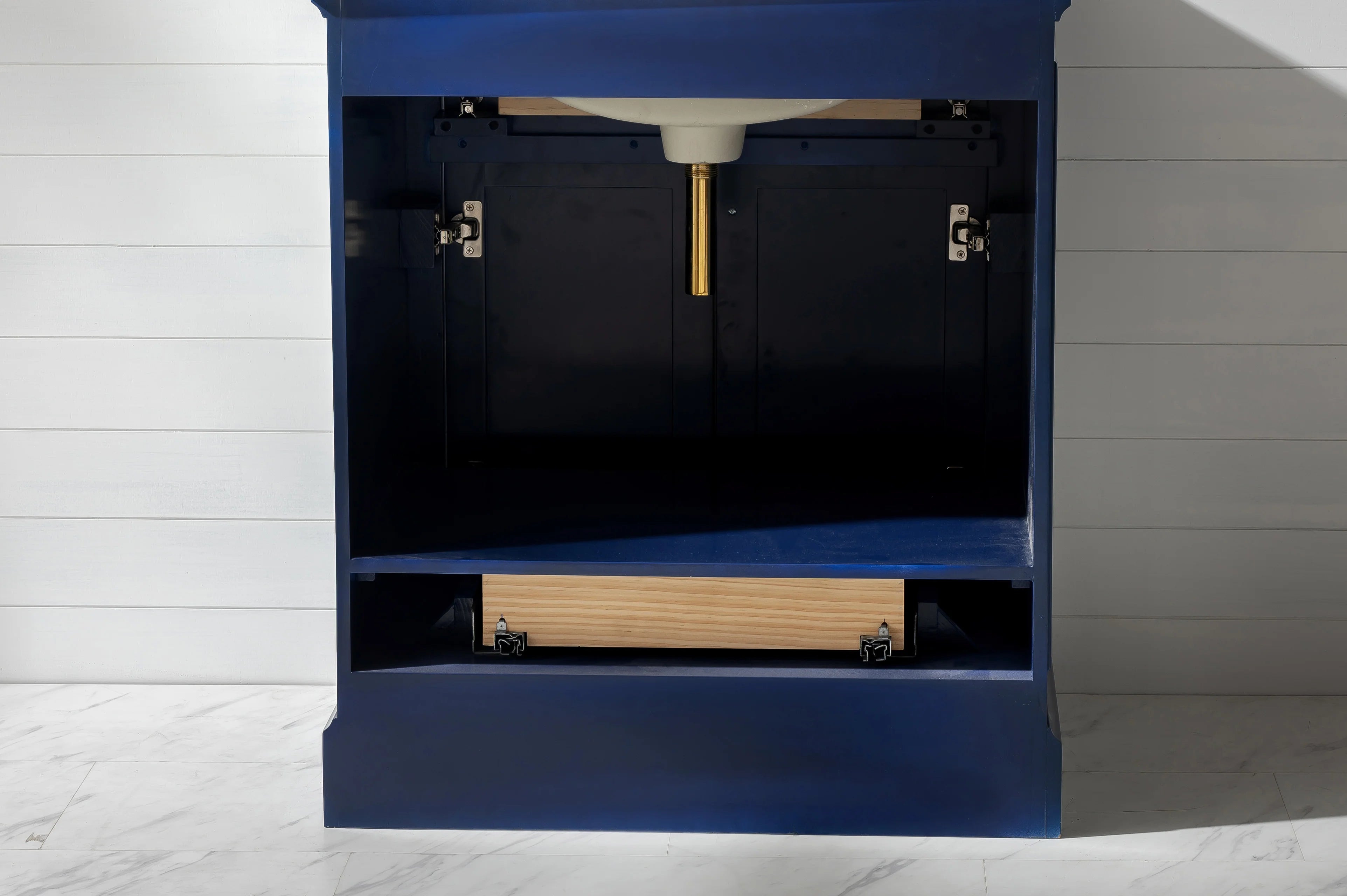 Milano 30" Single Sink Vanity with White Quartz Top