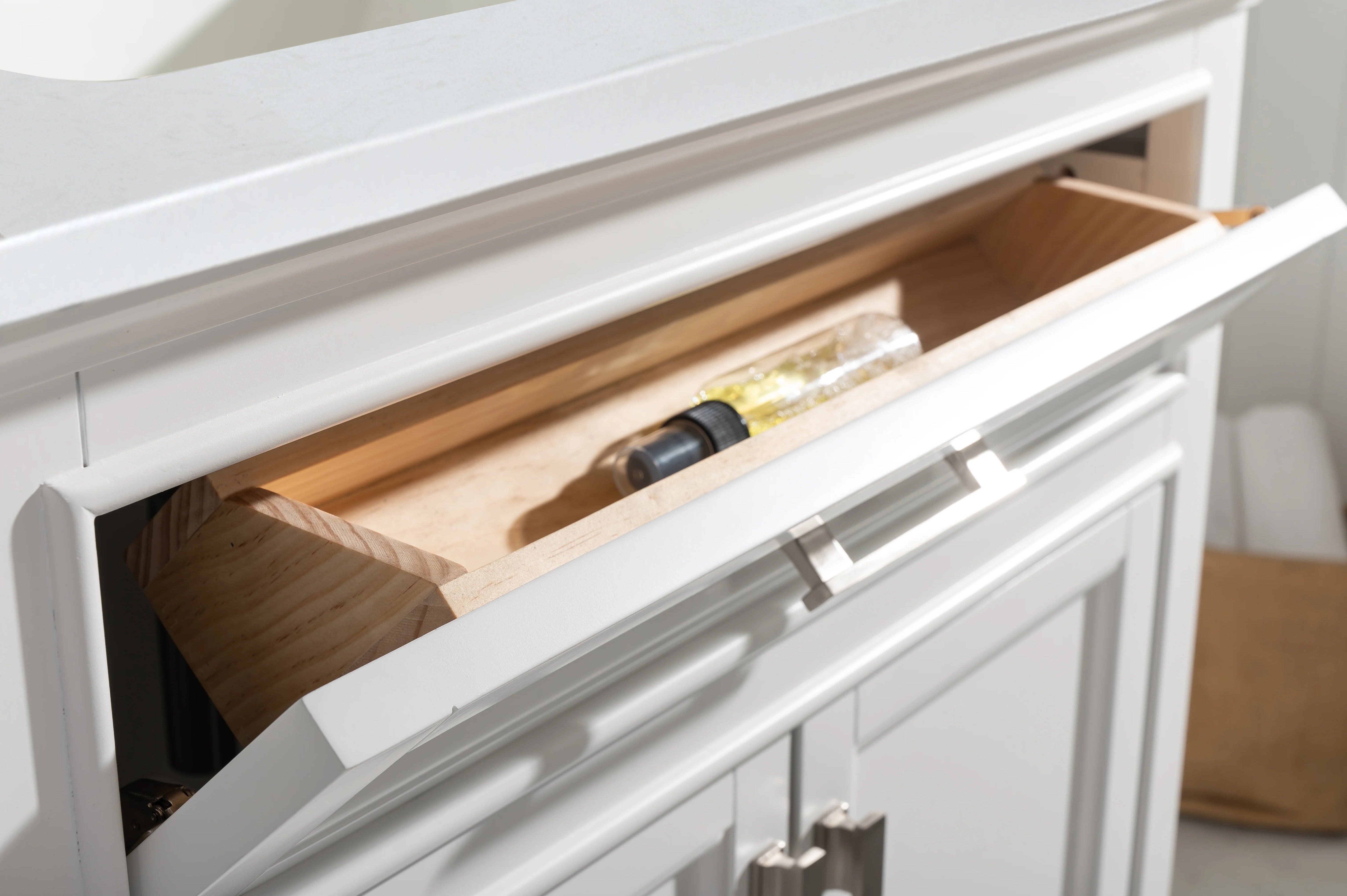 Milano 30" Single Sink Vanity with White Quartz Top