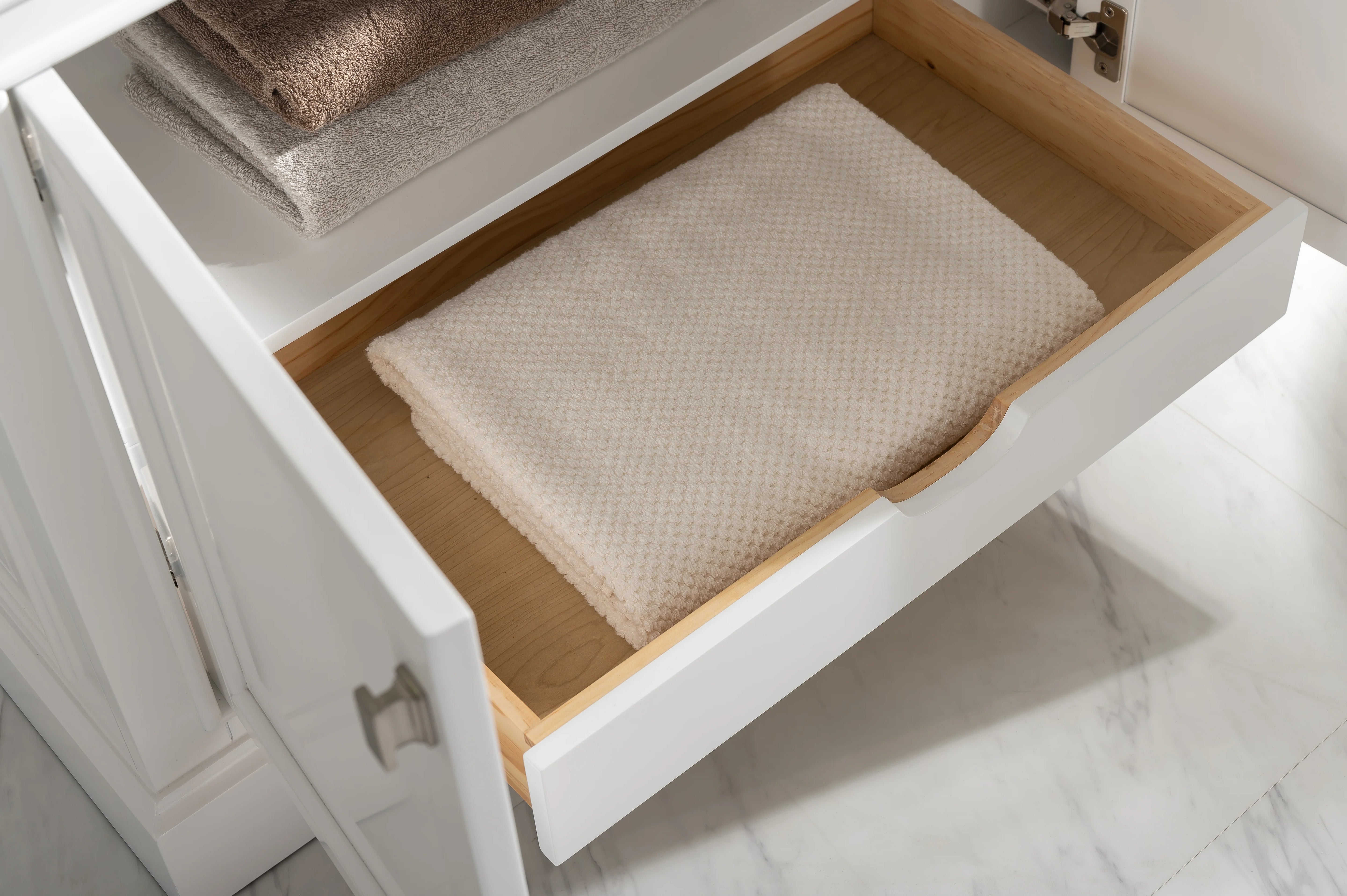 Milano 36" Single Sink Vanity with White Quartz Top