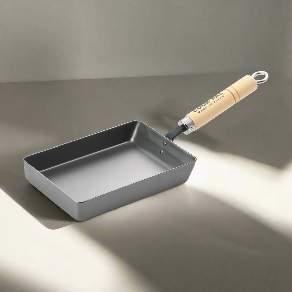 Yoshikawa Cook-Pal Ren Rolled Egg/Omelet Pan (Medium) – Nitrided Carbon Steel, Made in Japan