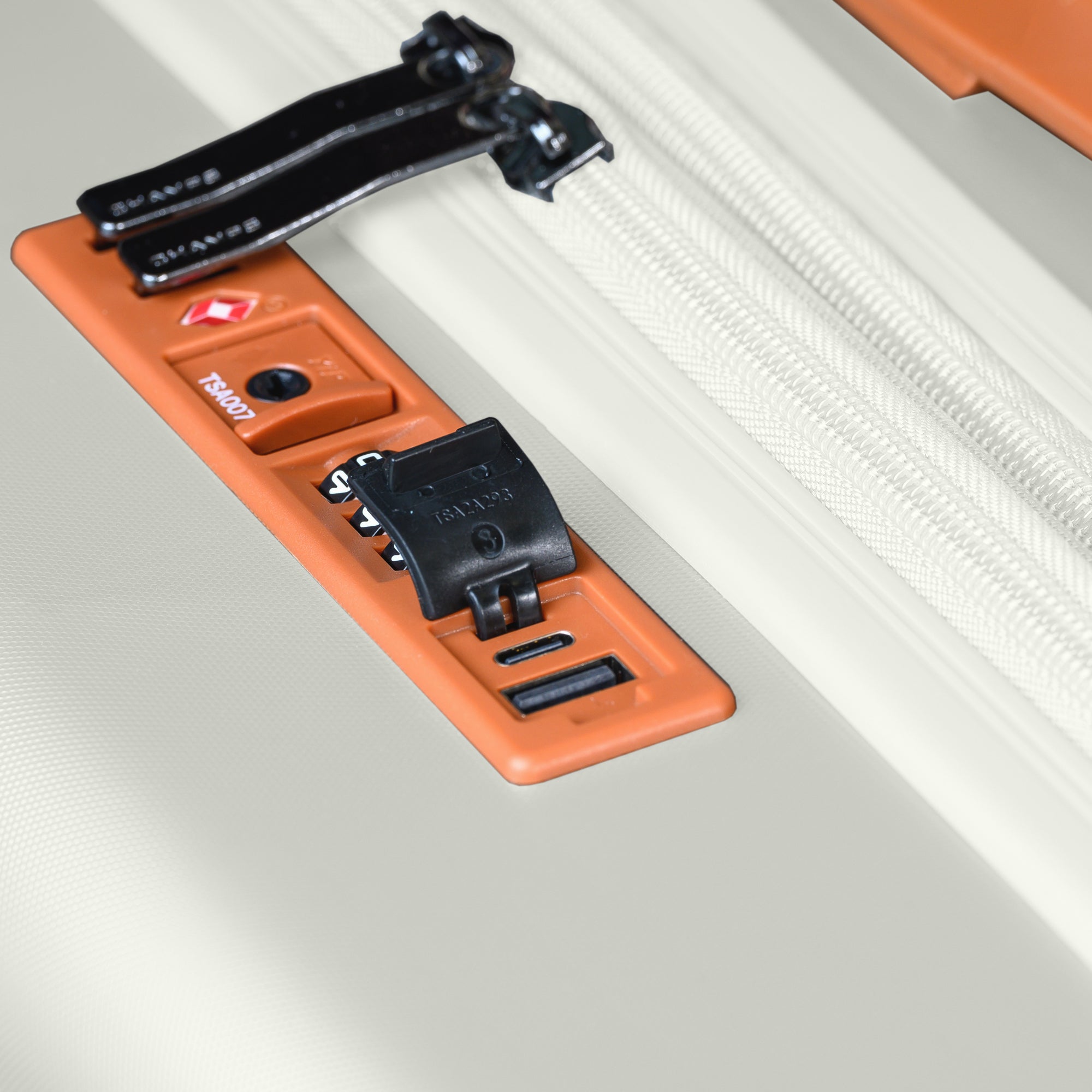 Vintage Air / 3-Piece Luggage Set