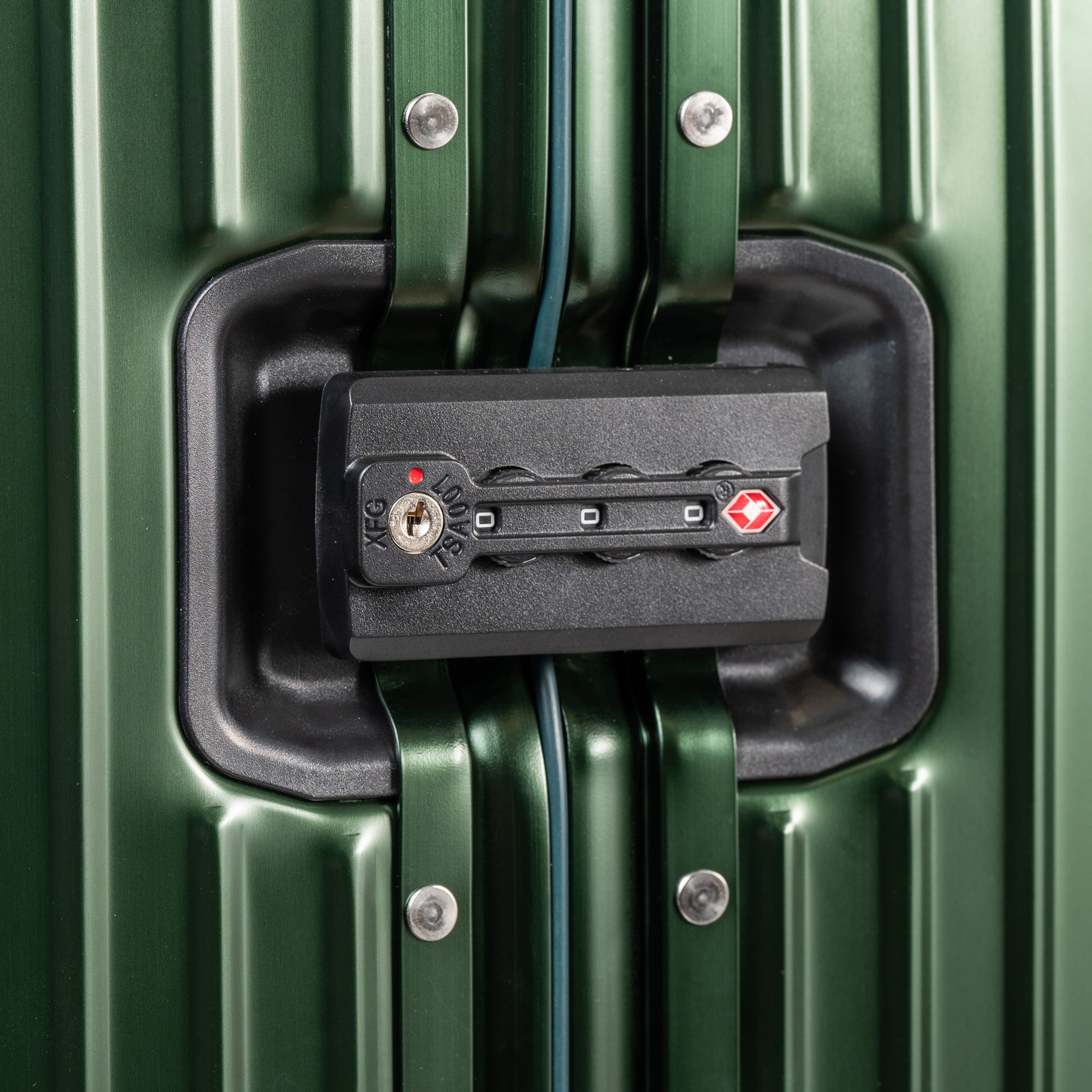 Elite / Aluminum Large