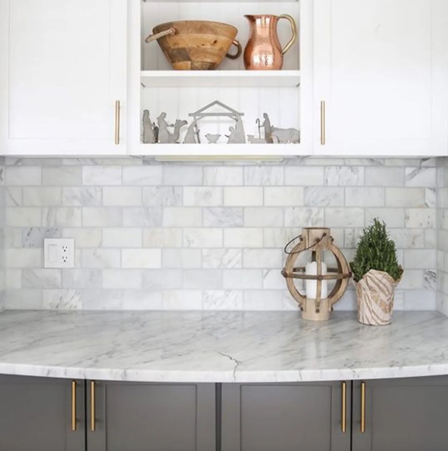 Blanco 12" x 12" Marble Mosaic Wall Tile