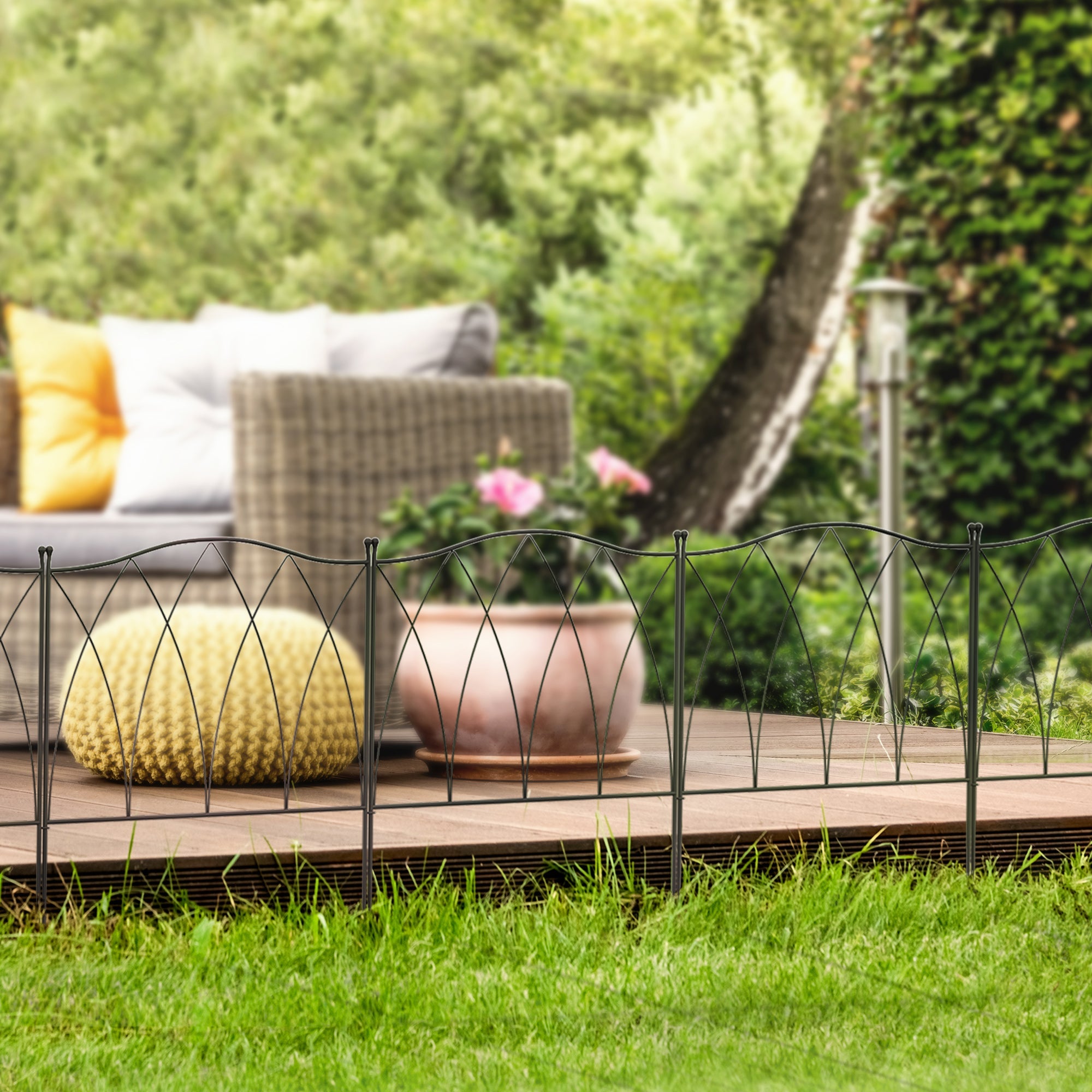 Outsunny 5-Piece 24"x10' Metal Wire Fence: Landscape Flower Bed Edging, Animal Barrier, Black